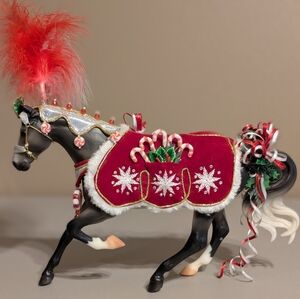2015 Breyer Holiday Horse Peppermint Kiss